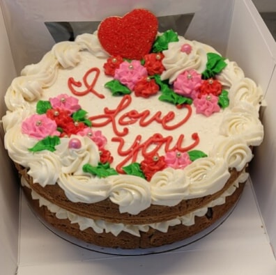 2 Layer Birthday Cake | bakehoney.com